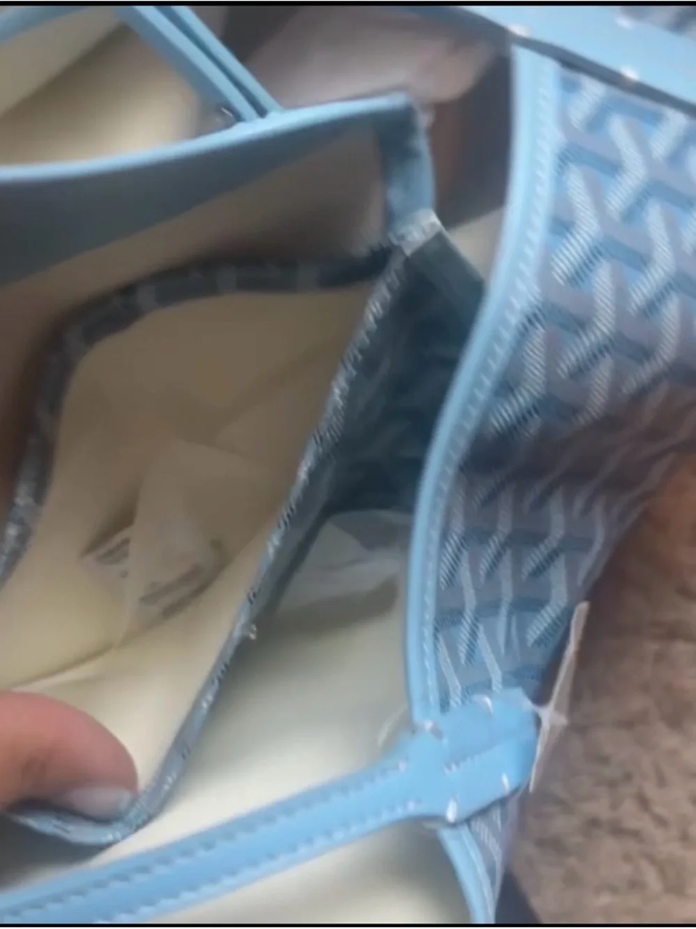 Light Blue Women's Tote Bag with Matching Pouch - Picture 7 of 8